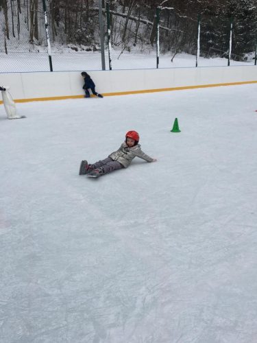 Dzien-Sportow-Zimowych-lodowisko-w-Niedzicy-1