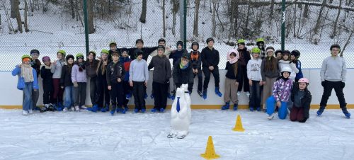 Dzien-Sportow-Zimowych-lodowisko-w-Niedzicy-11