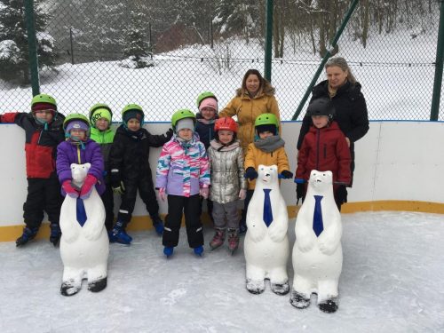 Dzien-Sportow-Zimowych-lodowisko-w-Niedzicy-3 (1)