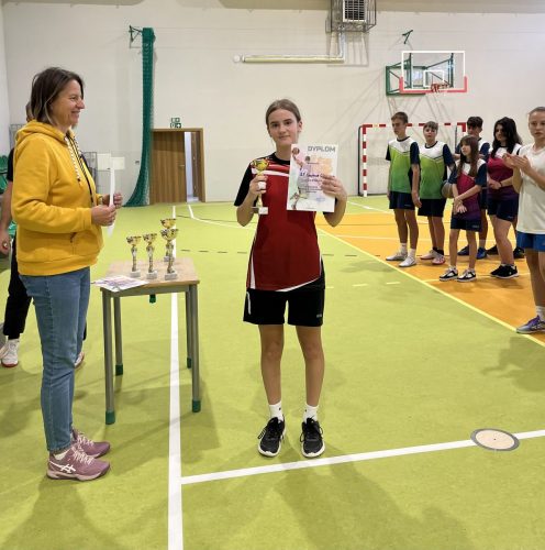 Gminne-zawody-w-koszykowke-dla-uczniow-klas-7-i-8-we-Frydmanie-3