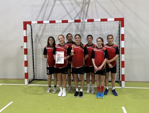 Gminne-zawody-w-koszykowke-dla-uczniow-klas-7-i-8-we-Frydmanie-5