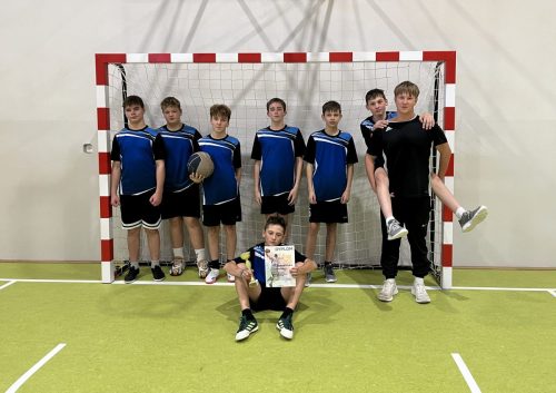 Gminne-zawody-w-koszykowke-dla-uczniow-klas-7-i-8-we-Frydmanie-6