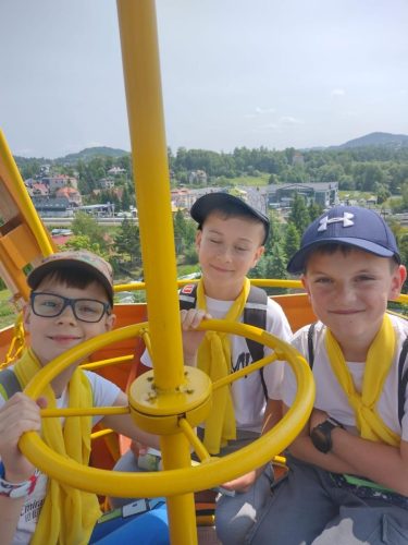 Wycieczka-uczniow-kl.-I-III-do-parku-rozrywki-Rabkoland-23