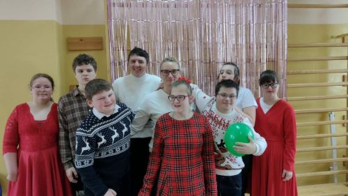 Wzruszajace-spotkanie-z-grupa-Czastki-elementarne-z-Czerwiennego-16 (1)