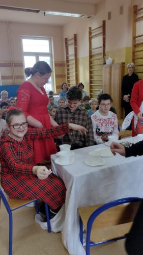 Wzruszajace-spotkanie-z-grupa-Czastki-elementarne-z-Czerwiennego-4