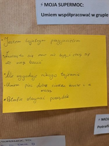 Tydzien-Przeciwdzialania-Przemocy-Rowiesniczej-plakat-Moje-Supermoce-2
