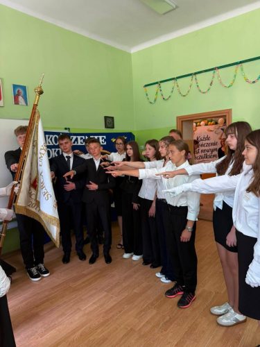 Slubowanie-uczniow-klasy-VIII-1