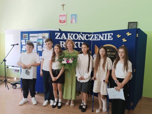 Uczniowie-klasy-IV