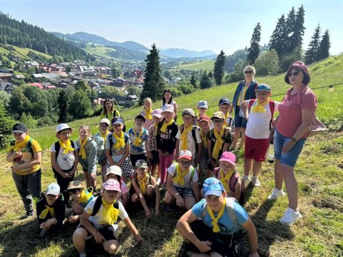 SPACER-Z-BLOGOSLAWIONYM-–-WYCIECZKA-UCZNIOW-KLAS-I–III-DO-LAPSZ-NIZNYCH-31