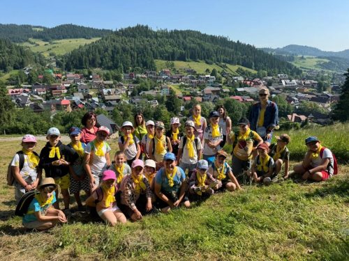 SPACER-Z-BLOGOSLAWIONYM-–-WYCIECZKA-UCZNIOW-KLAS-I–III-DO-LAPSZ-NIZNYCH-33