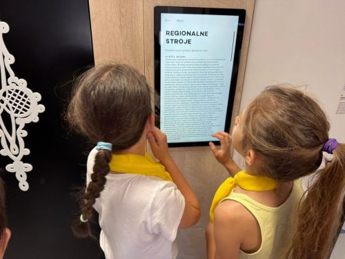 SPACER-Z-BLOGOSLAWIONYM-–-WYCIECZKA-UCZNIOW-KLAS-I–III-DO-LAPSZ-NIZNYCH-34