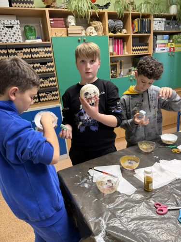 Warsztaty-Bombki-choinkowe-2