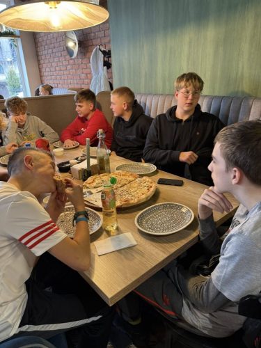 Uczniowie-klasy-VI-VIII-na-warsztatach-w-Publicznej-Bibliotece-16