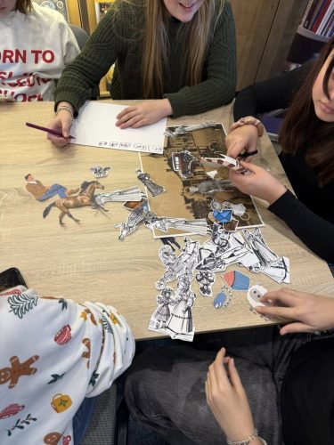 Uczniowie-klasy-VI-VIII-na-warsztatach-w-Publicznej-Bibliotece-7