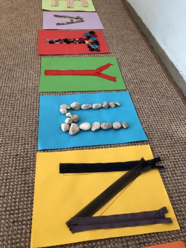 Prace-wykonywane-podczas-realizacji-projektu-edukacyjnego-Multisensoryczne-poznawanie-swiata-tworzenie-napisu-Kreatywnosc-13