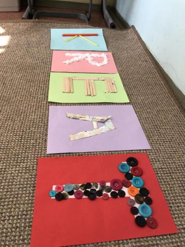 Prace-wykonywane-podczas-realizacji-projektu-edukacyjnego-Multisensoryczne-poznawanie-swiata-tworzenie-napisu-Kreatywnosc-14