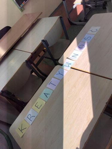 Prace-wykonywane-podczas-realizacji-projektu-edukacyjnego-Multisensoryczne-poznawanie-swiata-tworzenie-napisu-Kreatywnosc-6