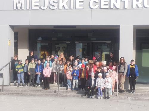 Wyjazd kl. I-III i 0 na spektakl teatralny