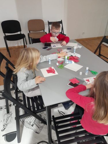 Przedszkolaki-podczas-zabawy-w-Malpim-Gaju-14