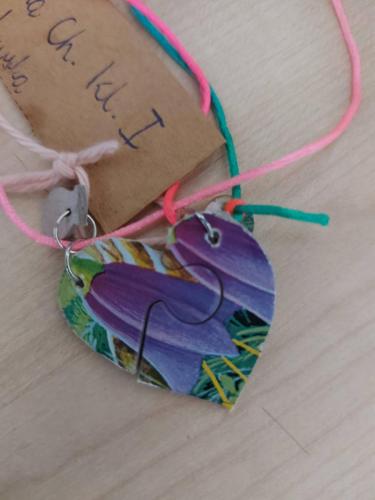 Biżuteria ekologiczna przygotowana przez uczniów naszej szkoły