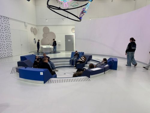 Uczniowie-kl.-V-VIII-podczas-wyjzadu-do-Krakowa-w-ramach-projektu-Poznaj-Malopolske-34